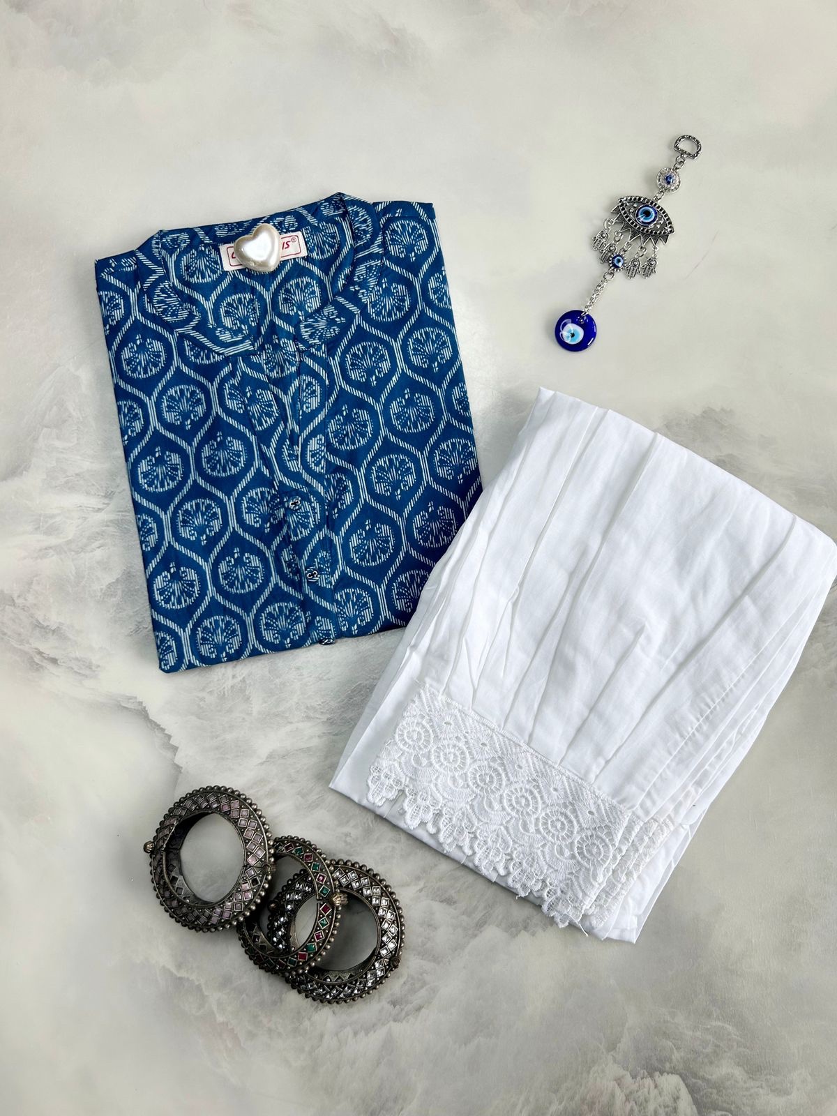 40597286-5425-40c2-a8f8-d24ee38a7127